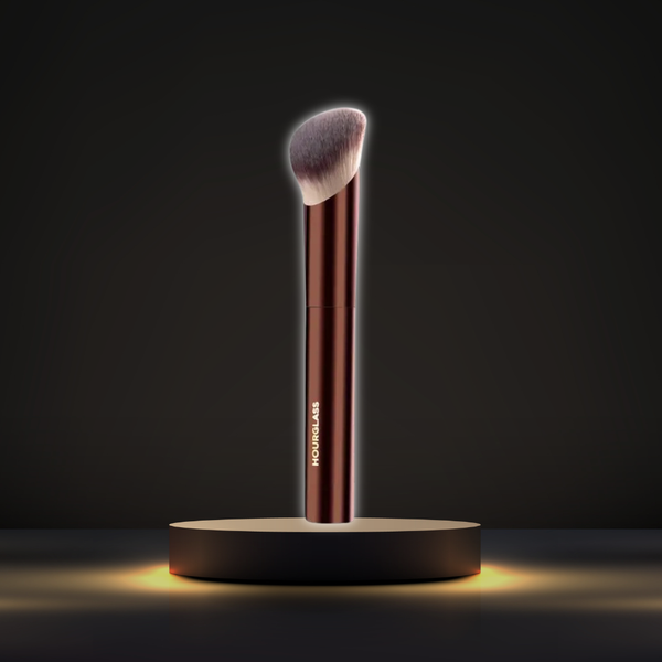 Hourglass No.21 Ambient Soft Glow Foundation Brush – Soft Fiber Face Brush